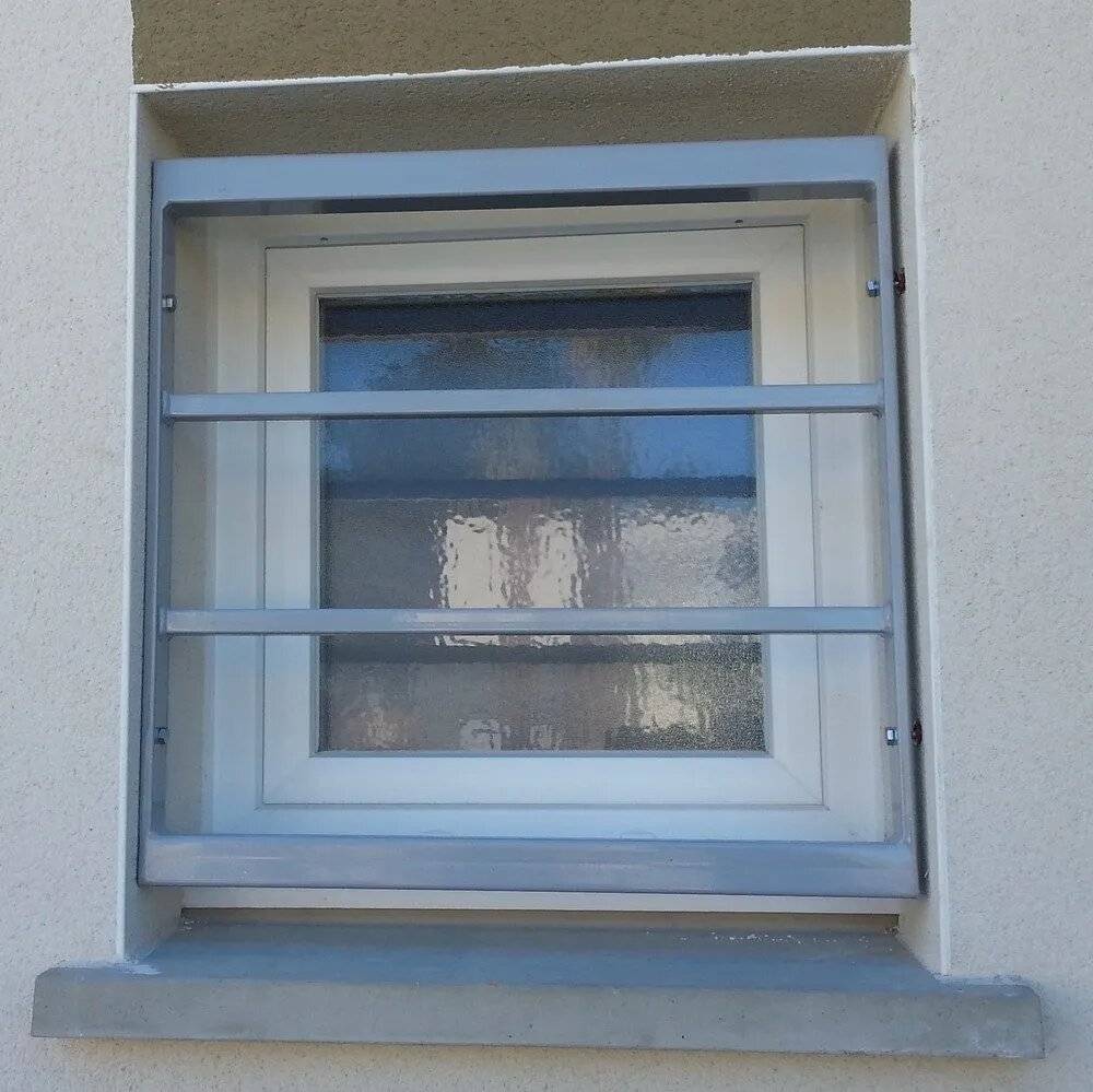 Réalisation grille de défense fenêtre de bain