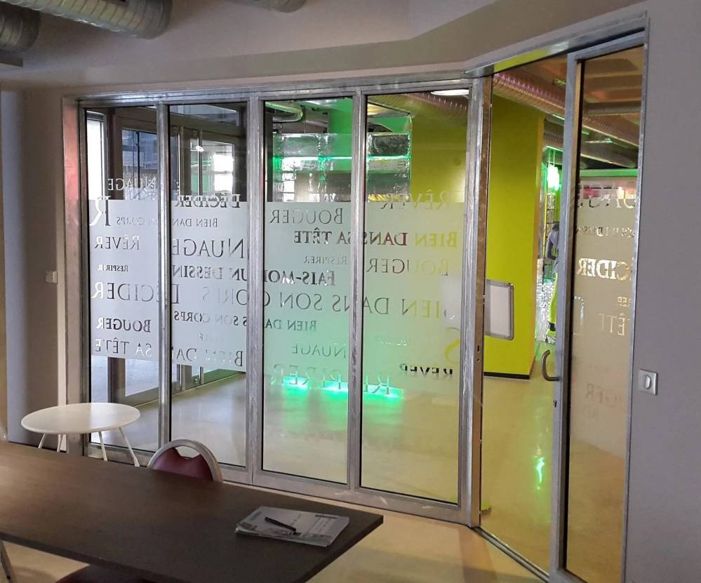 Réalisation pergolas magasin